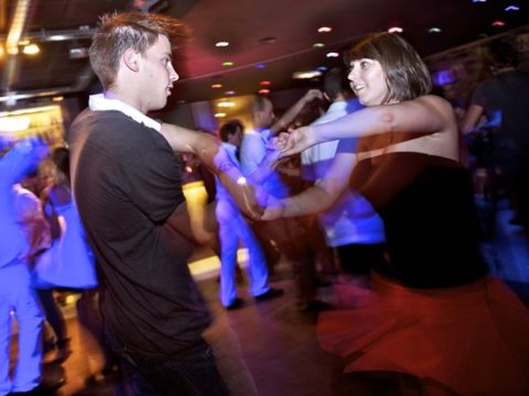 PLANNING DES COURS DE BACHATA, FIEVRA, DANSE, FITNESS, BIEN-ÊTRE, À RENNES